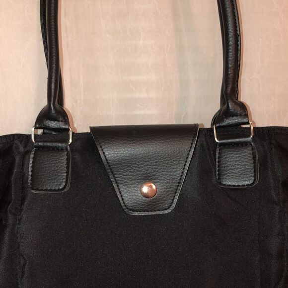JoAnn Marie Designs LYNN Black Vinyl Personalized Foldable Packable Shoulder Bag - Picture 4 of 13